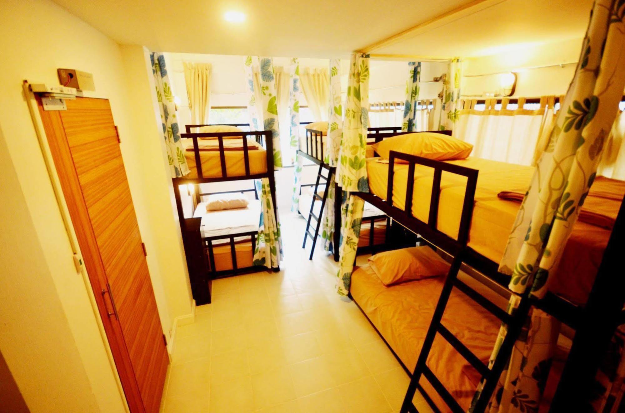 Early Bird Hostel Ayutthaya Eksteriør bilde
